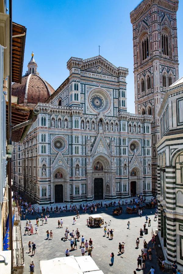 Unique Gem In Piazza Duomo Apartment Firenze Bagian luar foto